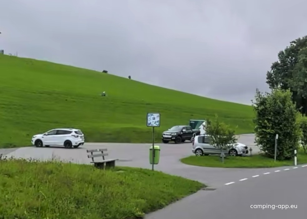 Parkplatz Risi — Stellplatz in Schwellbrunn