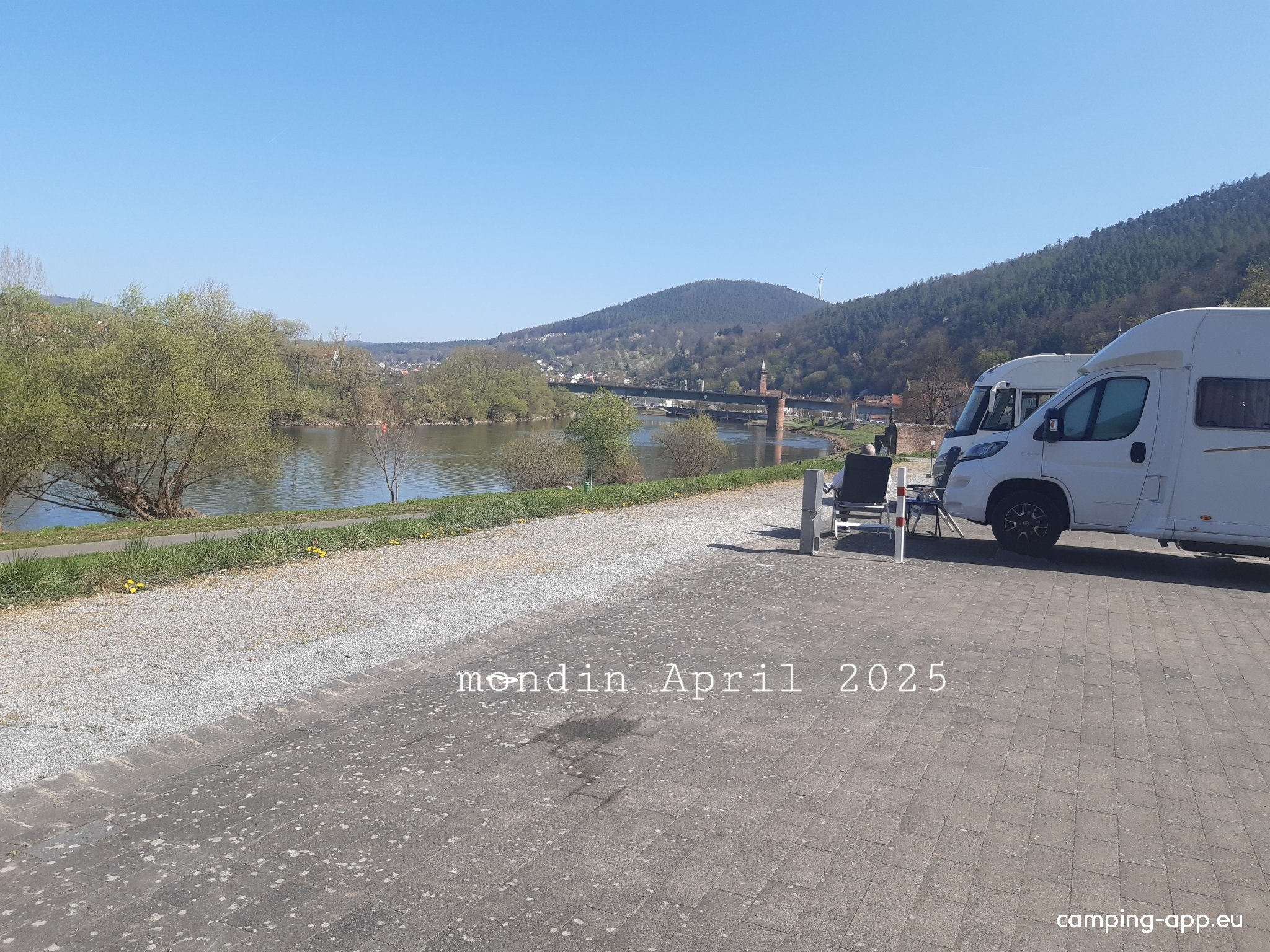 Stellplatz an der Mainpromenade Freudenberg — Sp. parking dla kamperów in Freudenberg