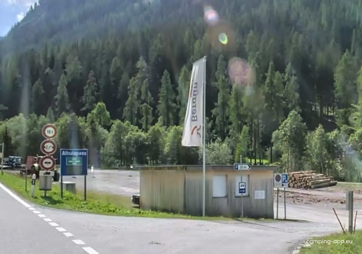 Stellplatz Zops — Campervan Site in Bergün