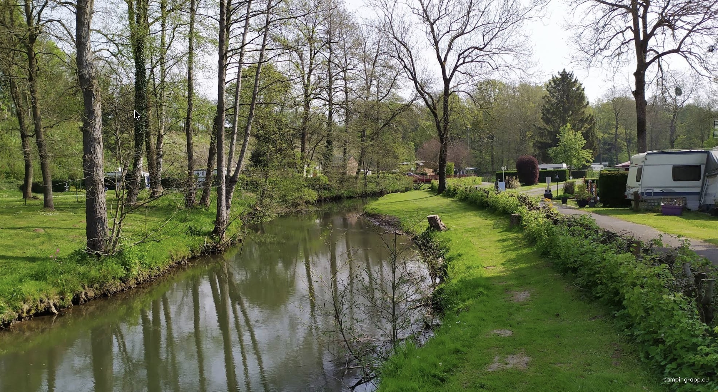 Belliginies town campsite — Camping Site in Bellignies