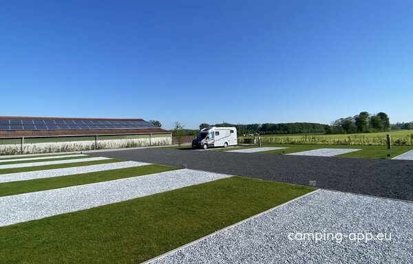 Camperplaats De Burkelblomme — Foto 3