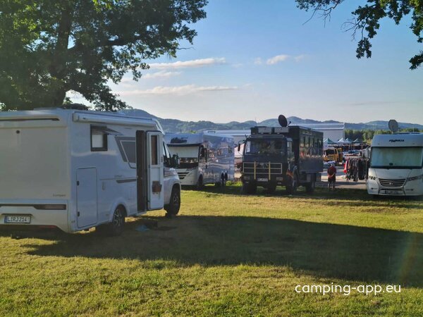 Camping Popas Trei Stejari — Foto 3