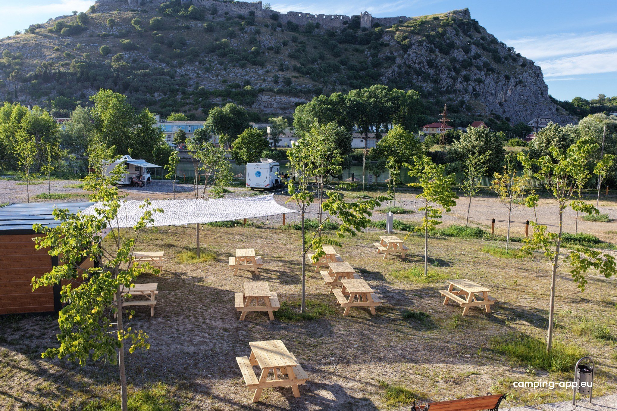Shkodra Castle Camping — Photo 6