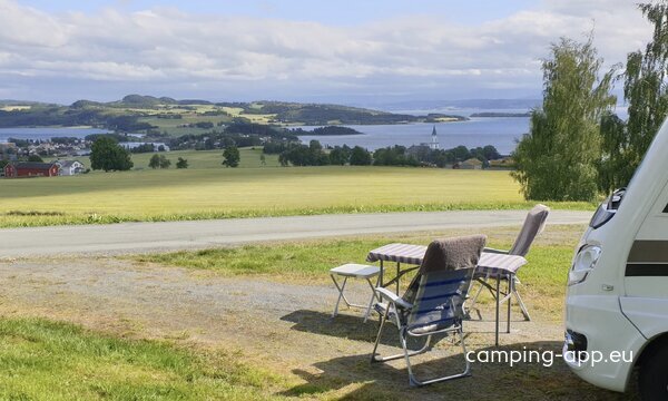 Stellplatz Øyna — Foto 2