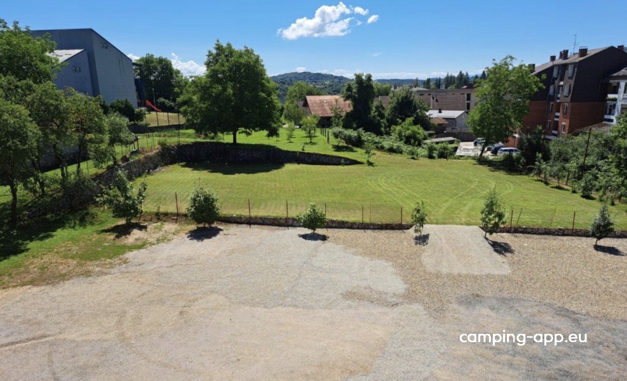 Slunj Camperstellplatz — Stellplatz in Slunj