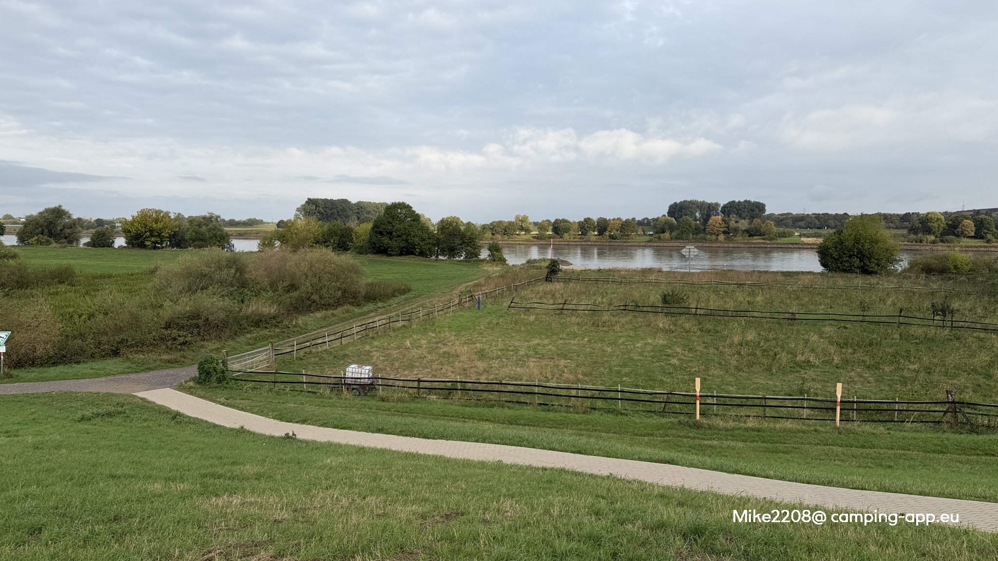Stellplatz am Landschaftspark Rheinbogen — Foto 2