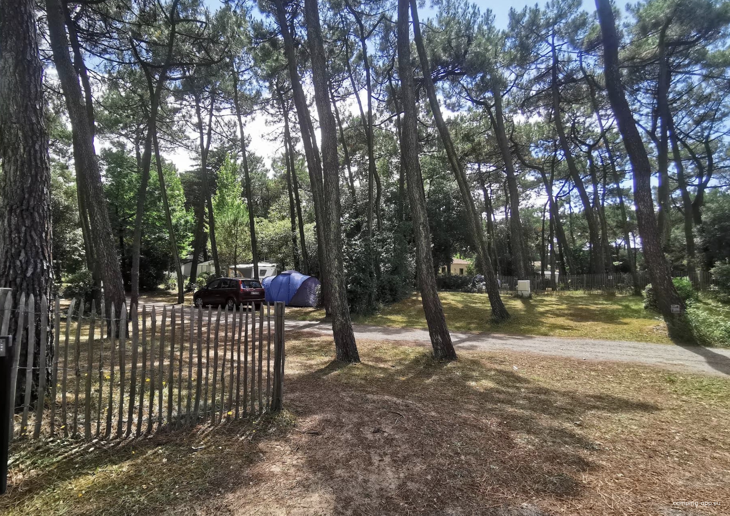 Camping Le bois de la Gachère **** — Kemping in Les Sables-d'Olonne