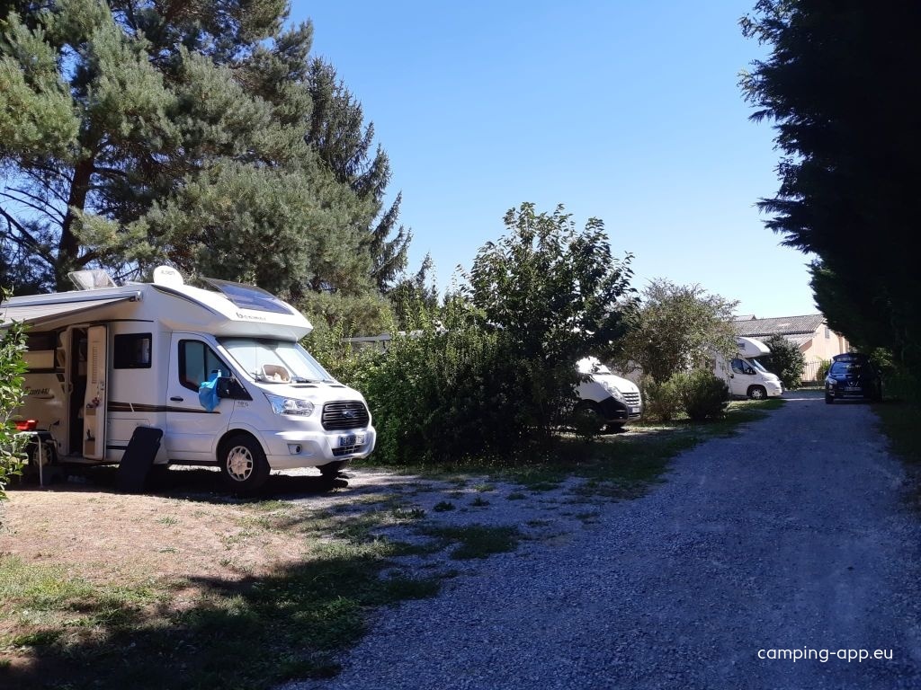 Le Domaine de la Nature *** — Campingplatz in Presles-et-Boves