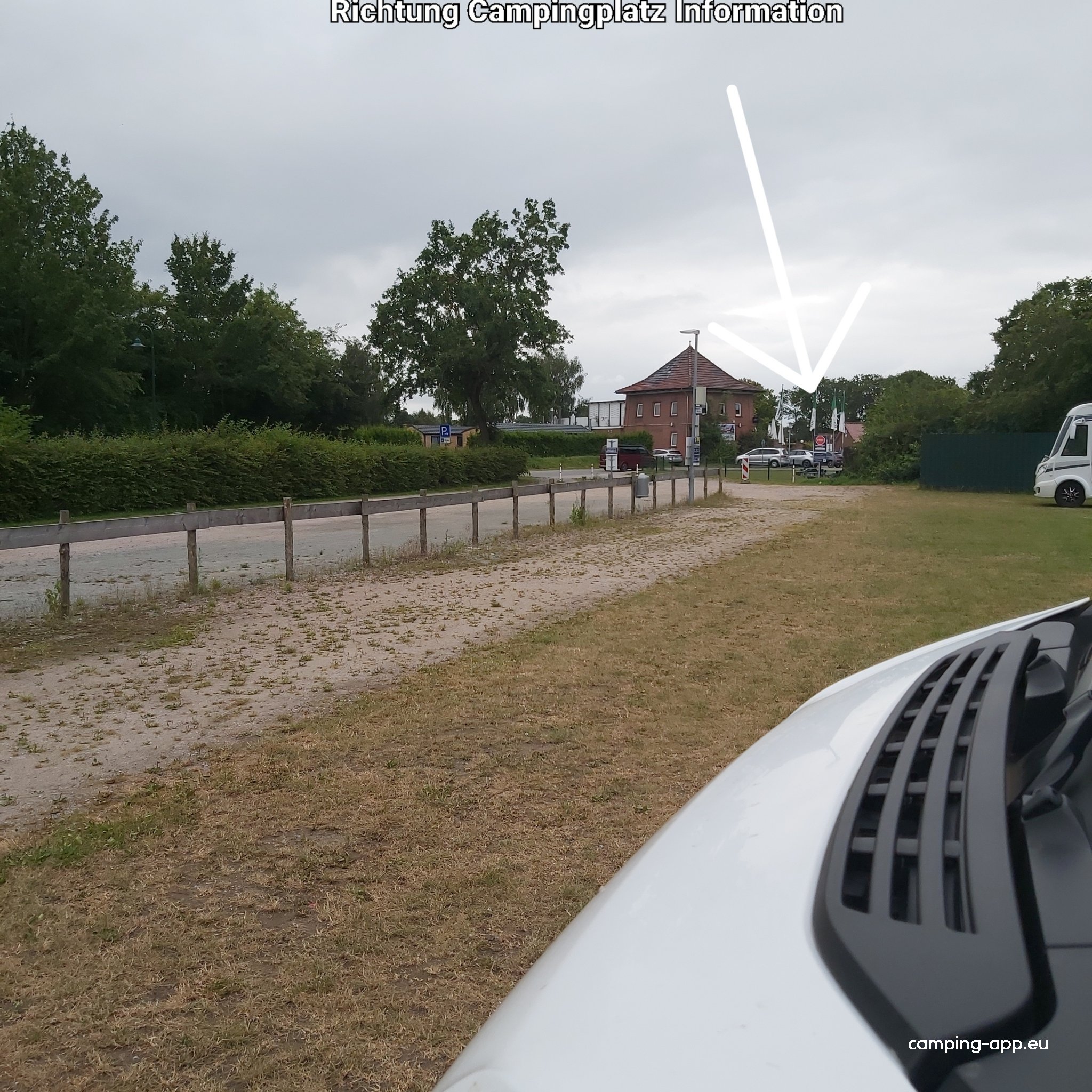 Stellplatz am Wohnpark — Sp. parking dla kamperów in Großefehn