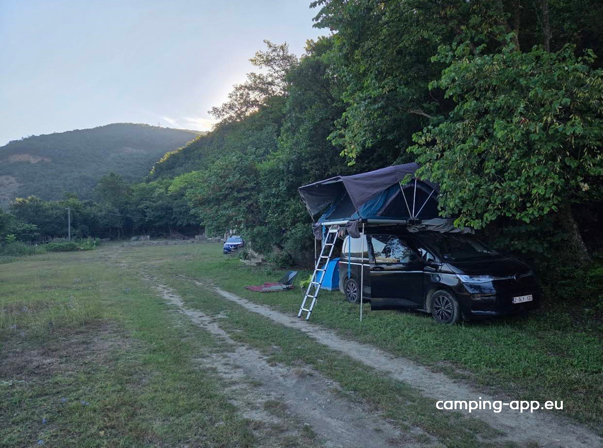 Camping & Restaurant Shija E Natyrës — Fotografie 5