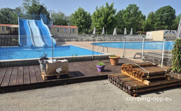 Camping Les Bords de Loue *** — Foto 2