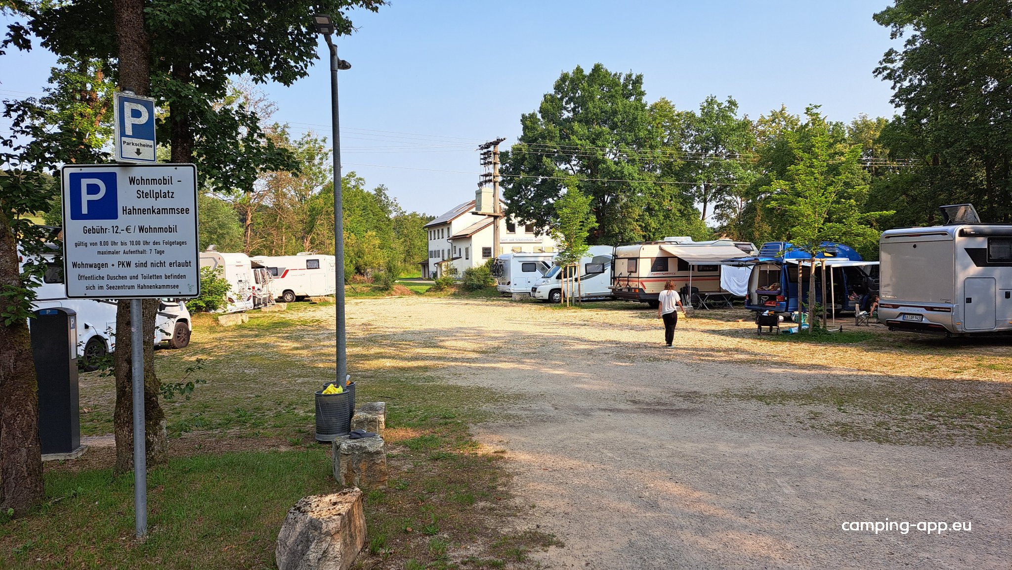 Stellplatz am Hahnenkammsee — Campervan Site in Heidenheim