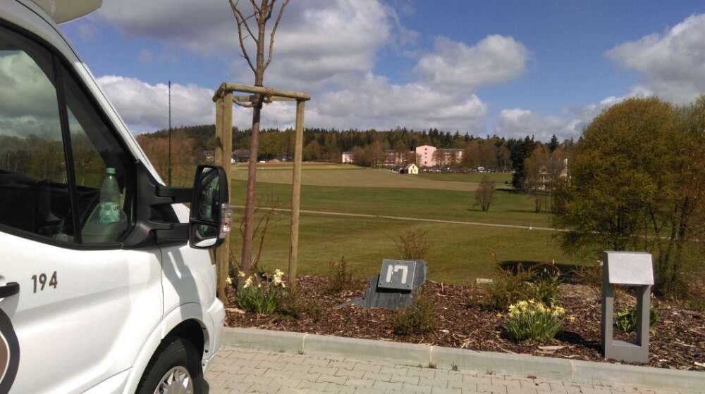Wohnmobilstellplatz an der Therme Bad Steben — Campervan Site in Bad Steben