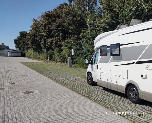 Wohnmobilstellplatz Festplatz Ergolding