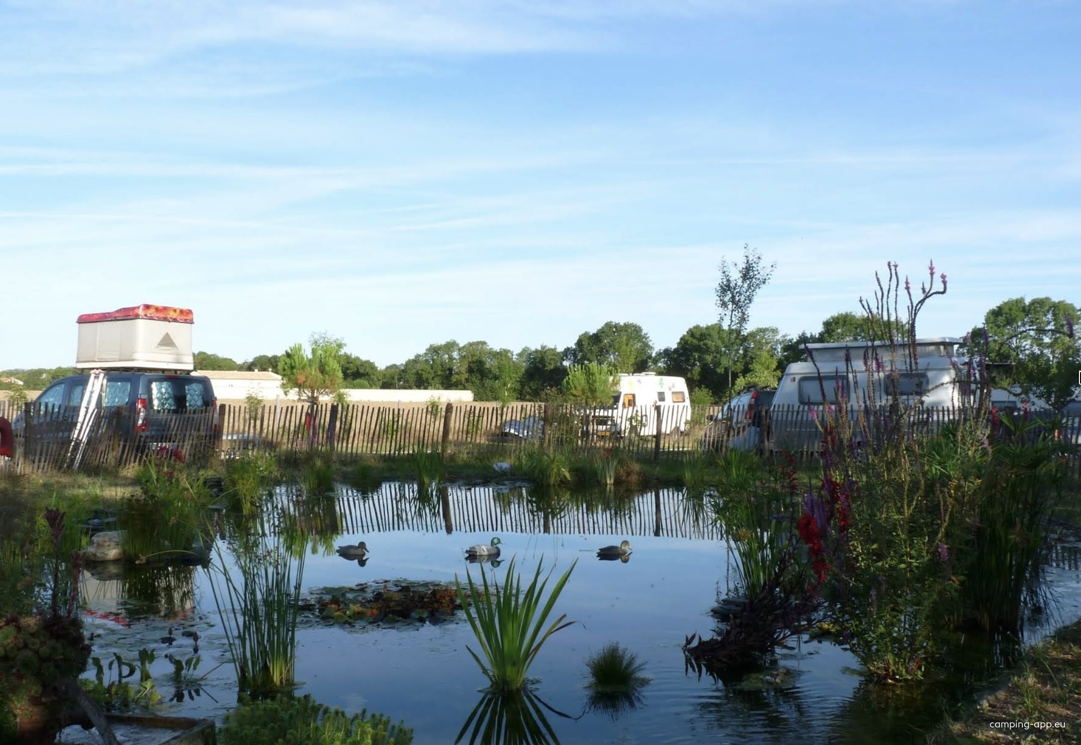 Camping Le Verger — Cámping in Dompierre-sur-Mer