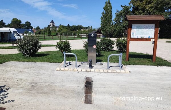 Aire de camping-car Nibelle — Zdjęcie 2