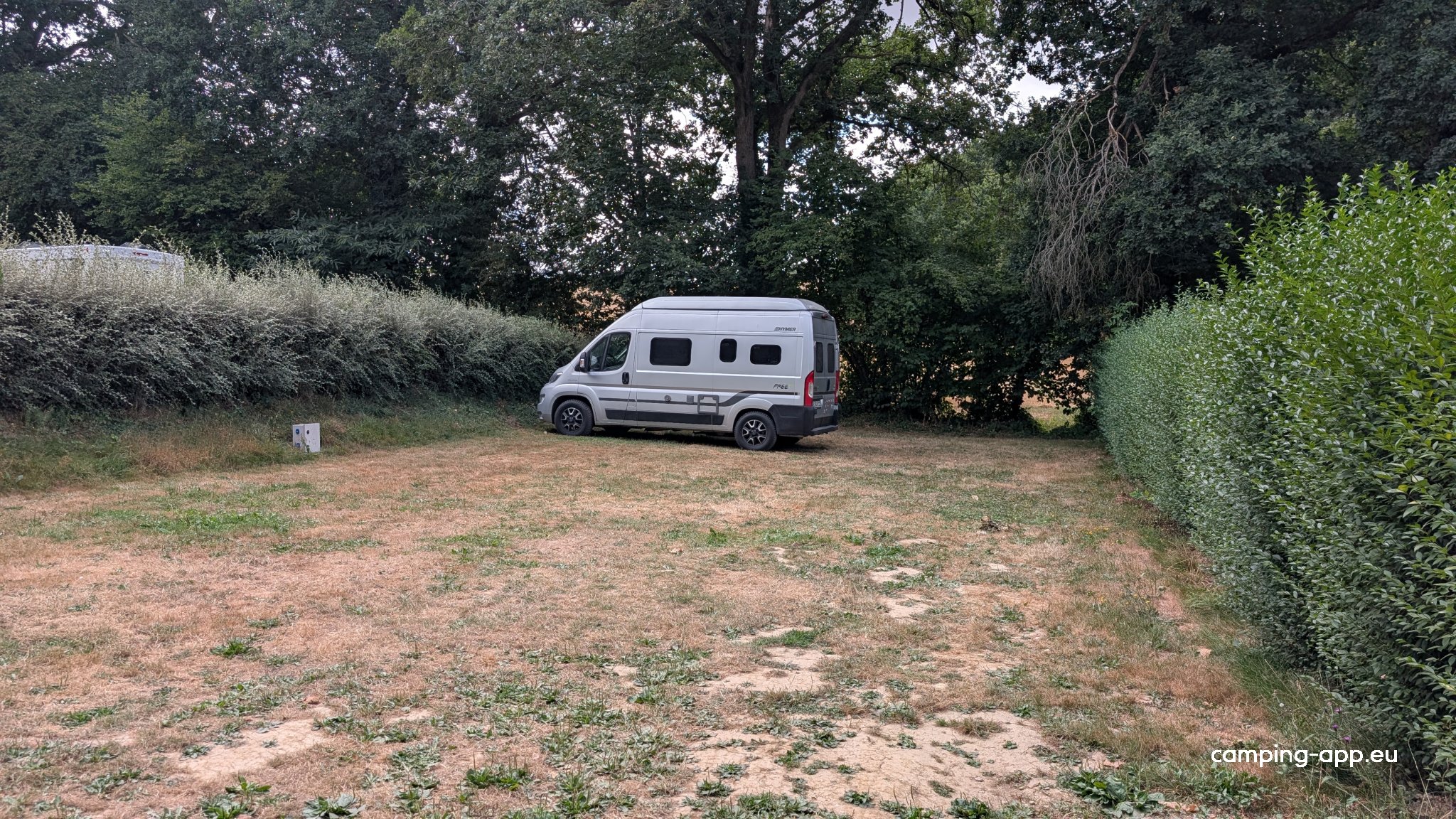 Camping municipal les étangs — Area da campeggio in La Prénessaye