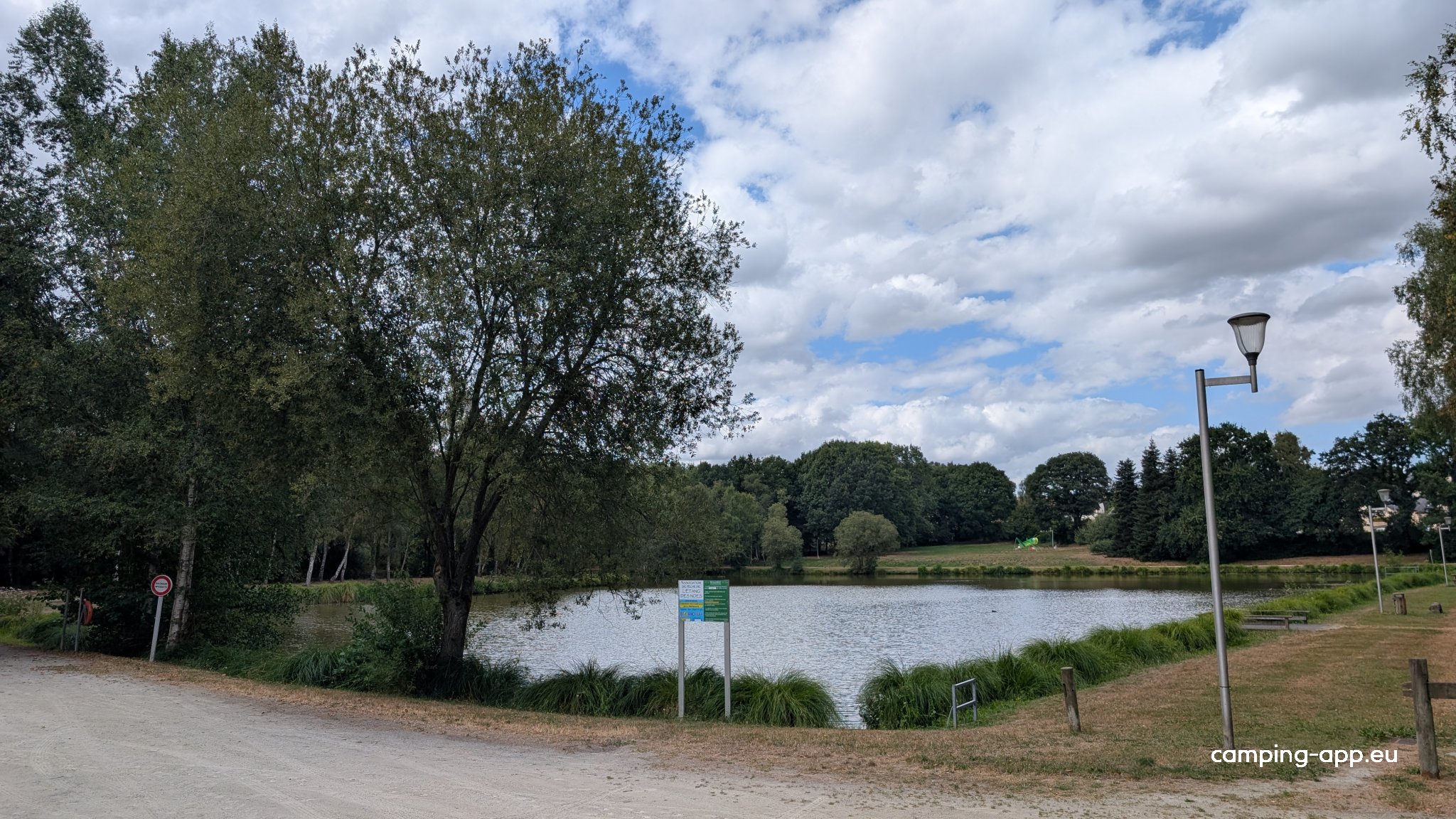 Camping municipal les étangs — Foto 2