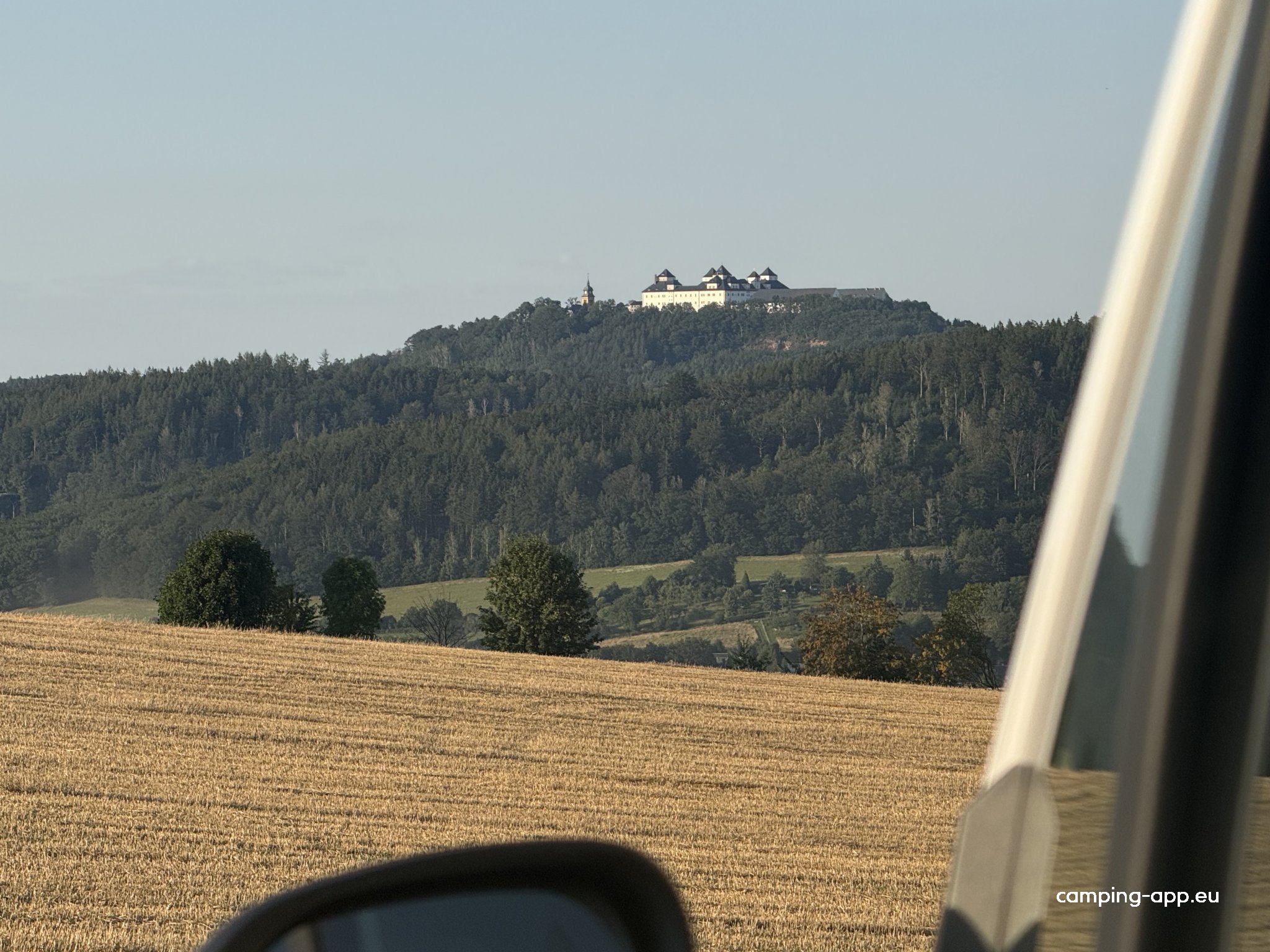 Wohnmobilstellplatz Schlossblick — Foto 4