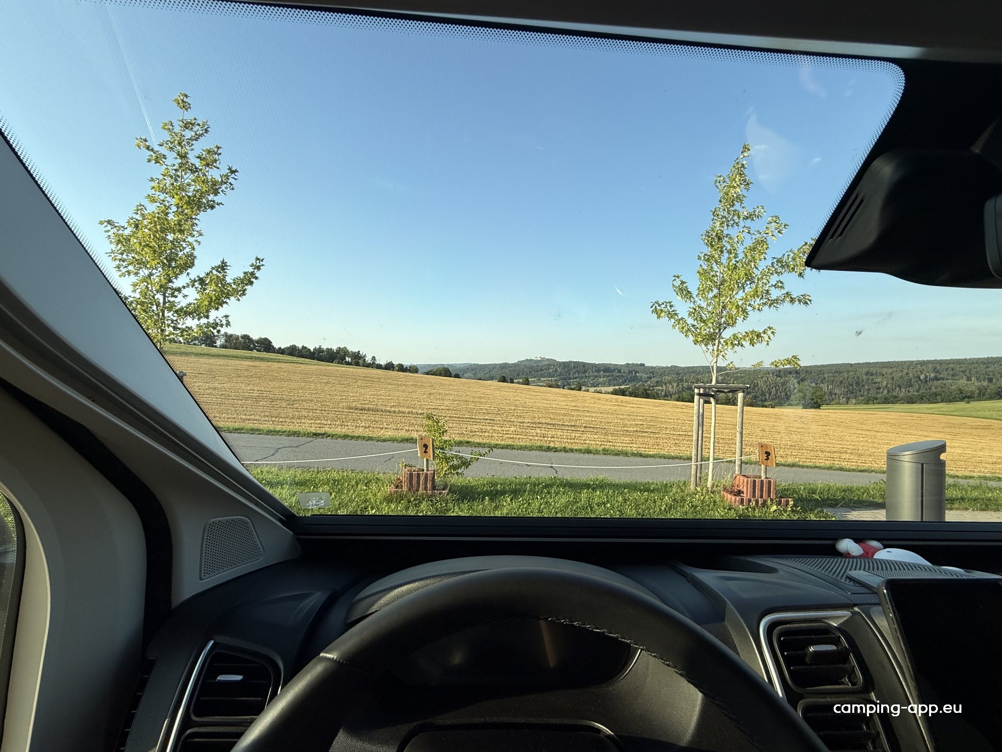 Wohnmobilstellplatz Schlossblick — Foto 3