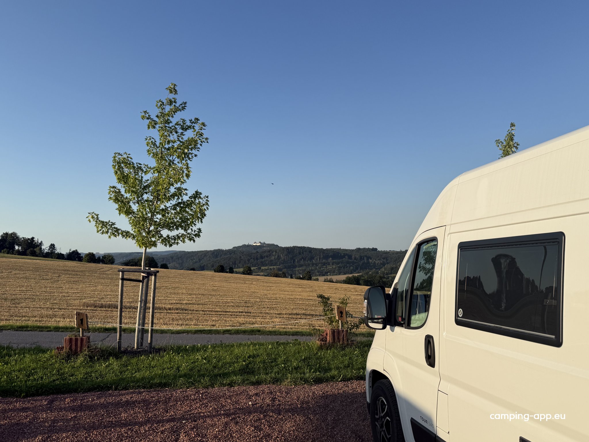 Wohnmobilstellplatz Schlossblick — Foto 2