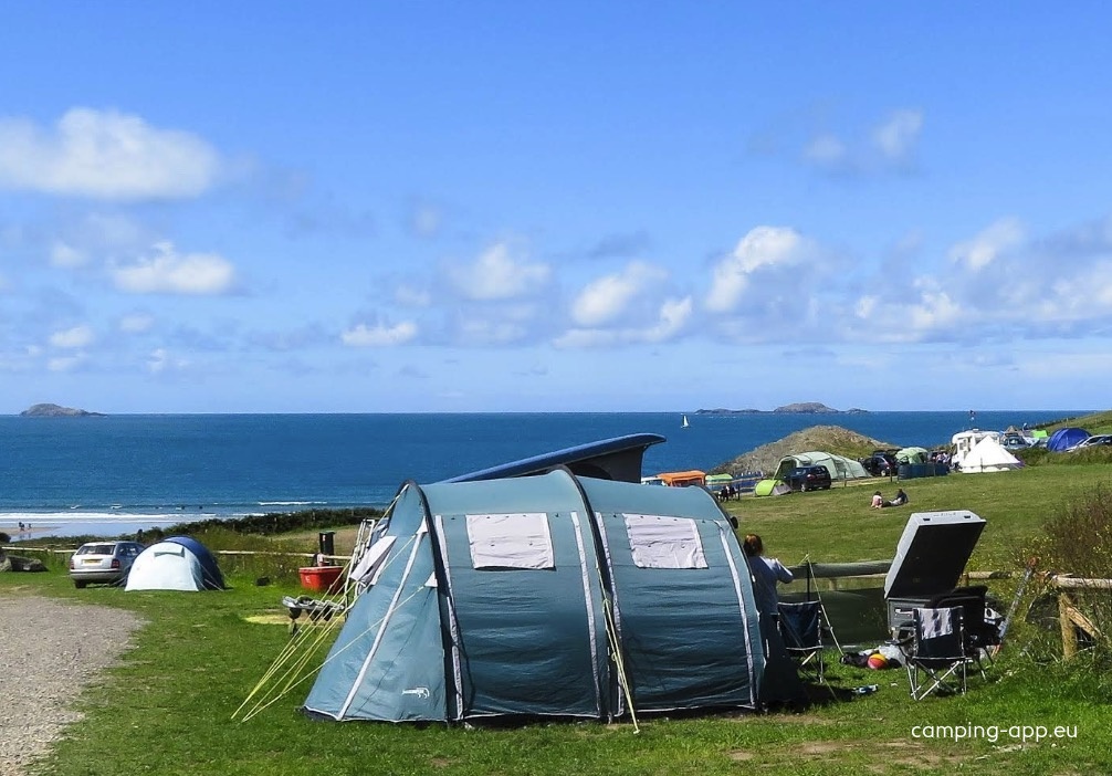Whitesands Camping — Sp. parking dla kamperów in St Davids