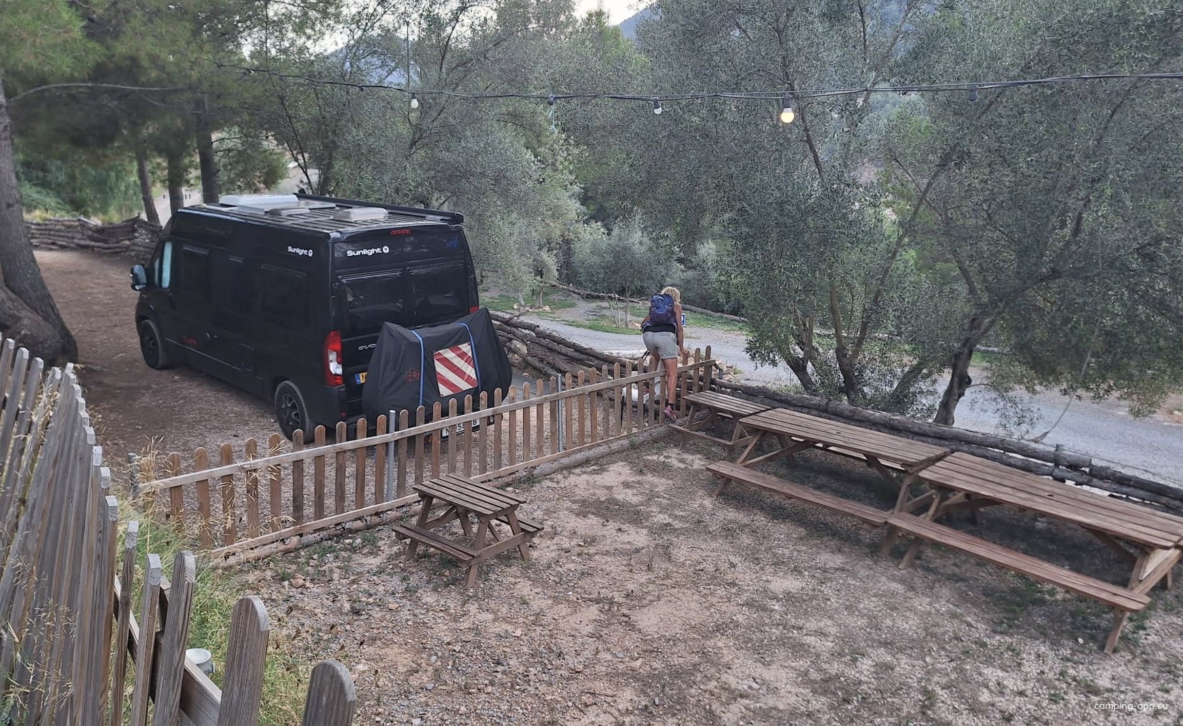 Camping La Granja — Kemp in Montanejos