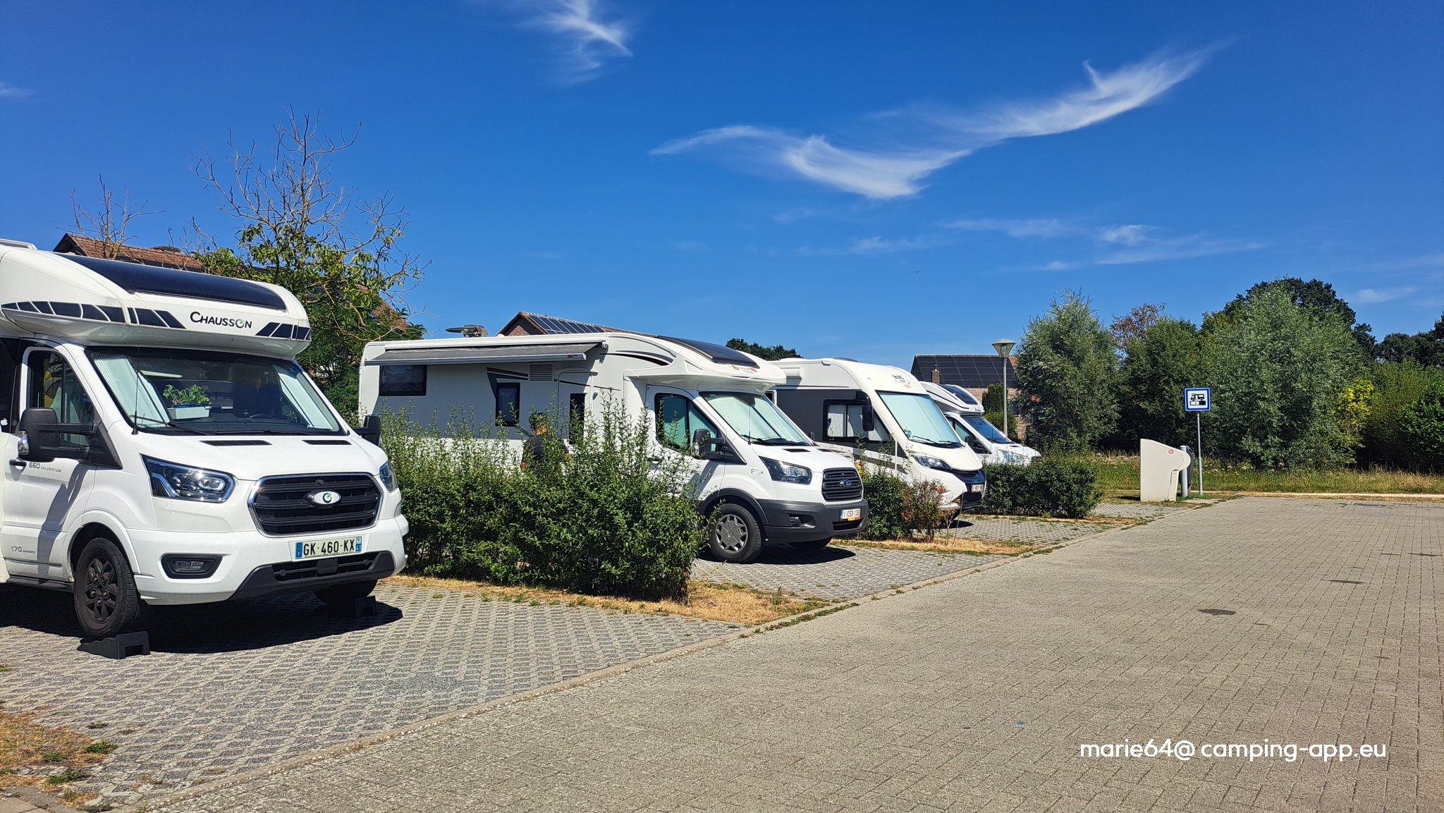 Kampeerautoterrein Voorland — Sítio para autocaravanas in Sint-Katelijne-Waver