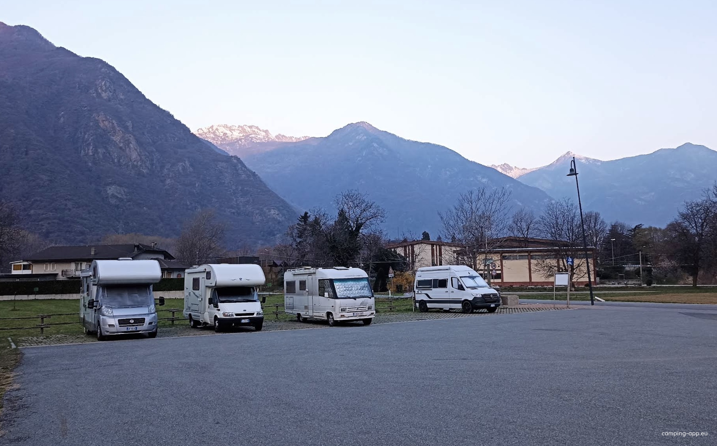 Stellplatz Arnad — Aire camping car in Arnad