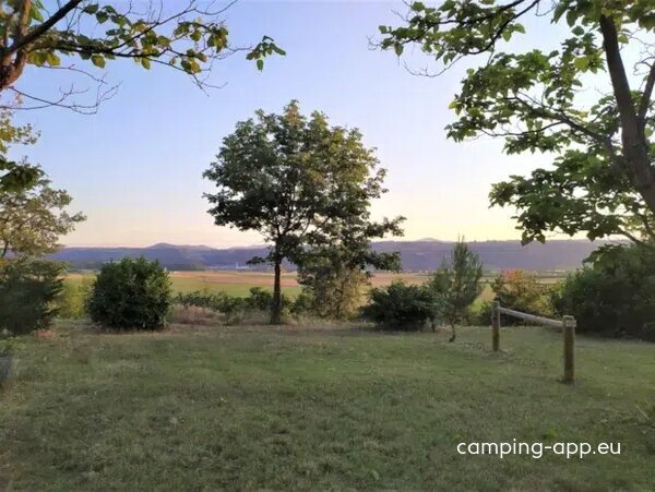 Camping Château de Senaud *** — Foto 2