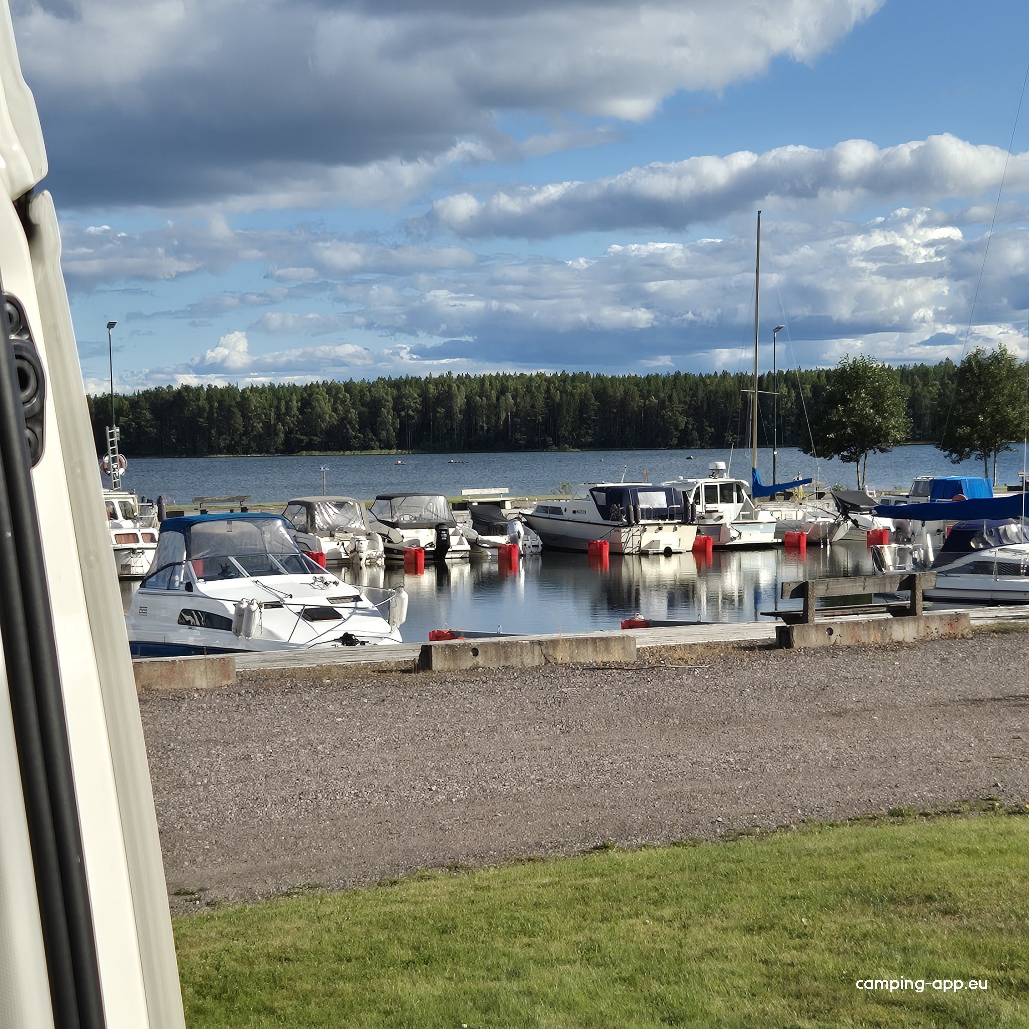 Stellplatz Trödje Båtklubb — Foto 3