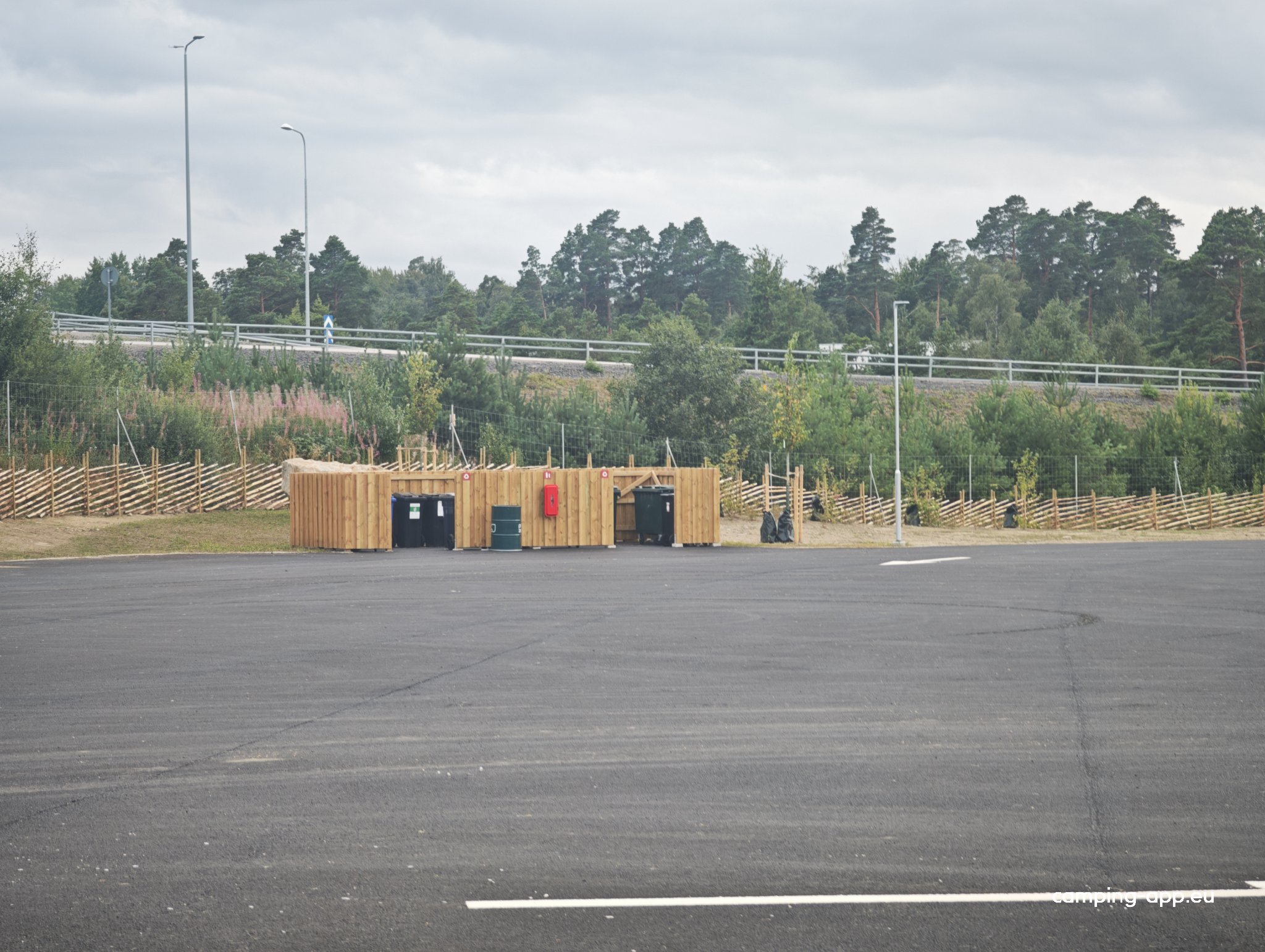 Stellplatz bei Ikea — Area di sosta in Älmhult