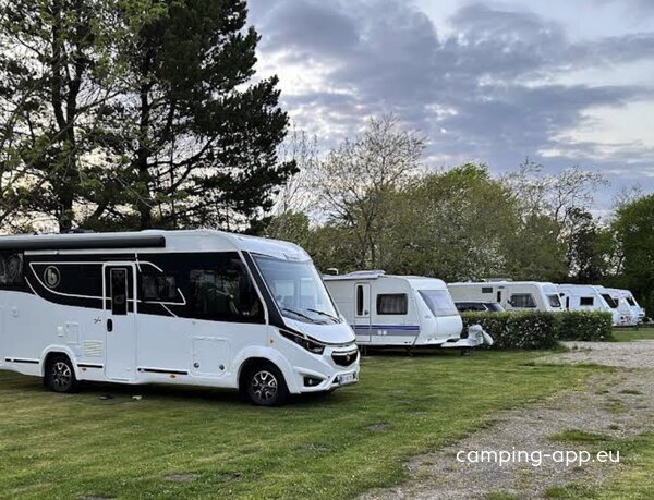 CamperBase — Foto 3
