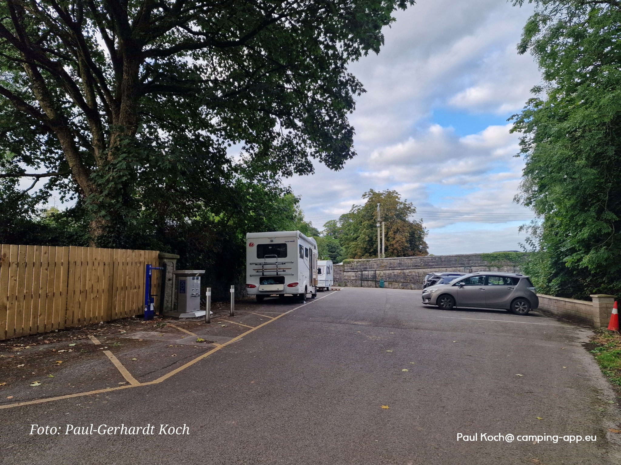 Stellplatz Belturbet mit V/E-Station — Sítio para autocaravanas in Belturbet