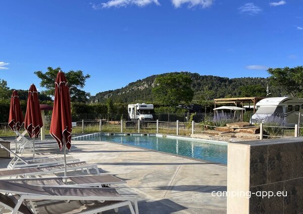 Flower Camping de l’Olivigne ****