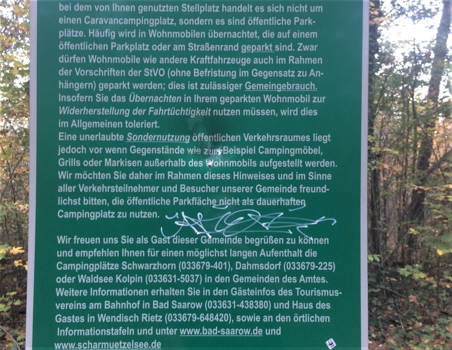 Übernachtungsparkplatz Ringstraße - Bad Saarow — Parkeringsplass m. overnatting in Bad Saarow