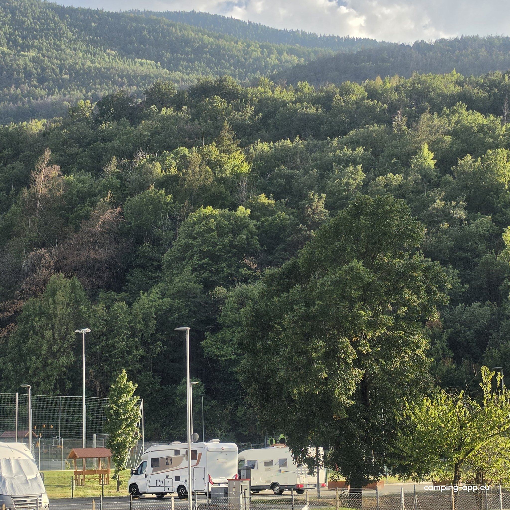 Area sosta camper Fénis — Sítio para autocaravanas in Saint-Marcel