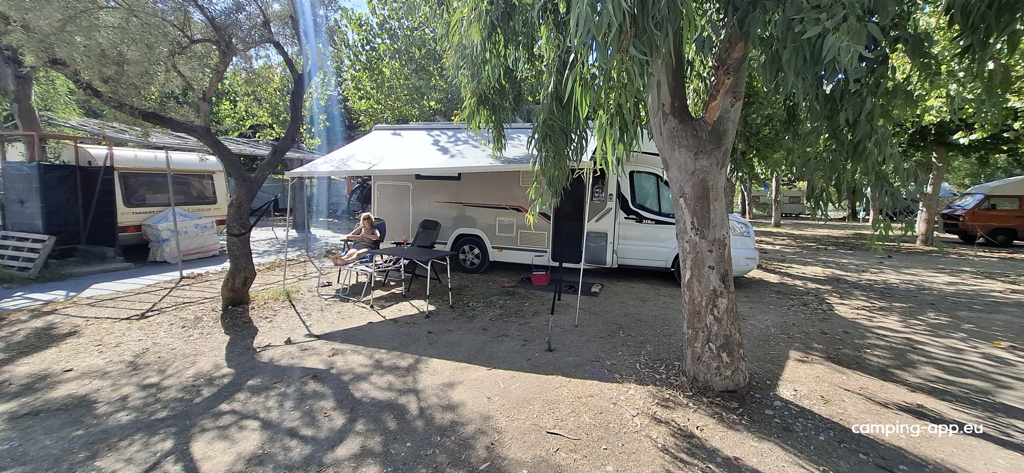 Alyzia Camping