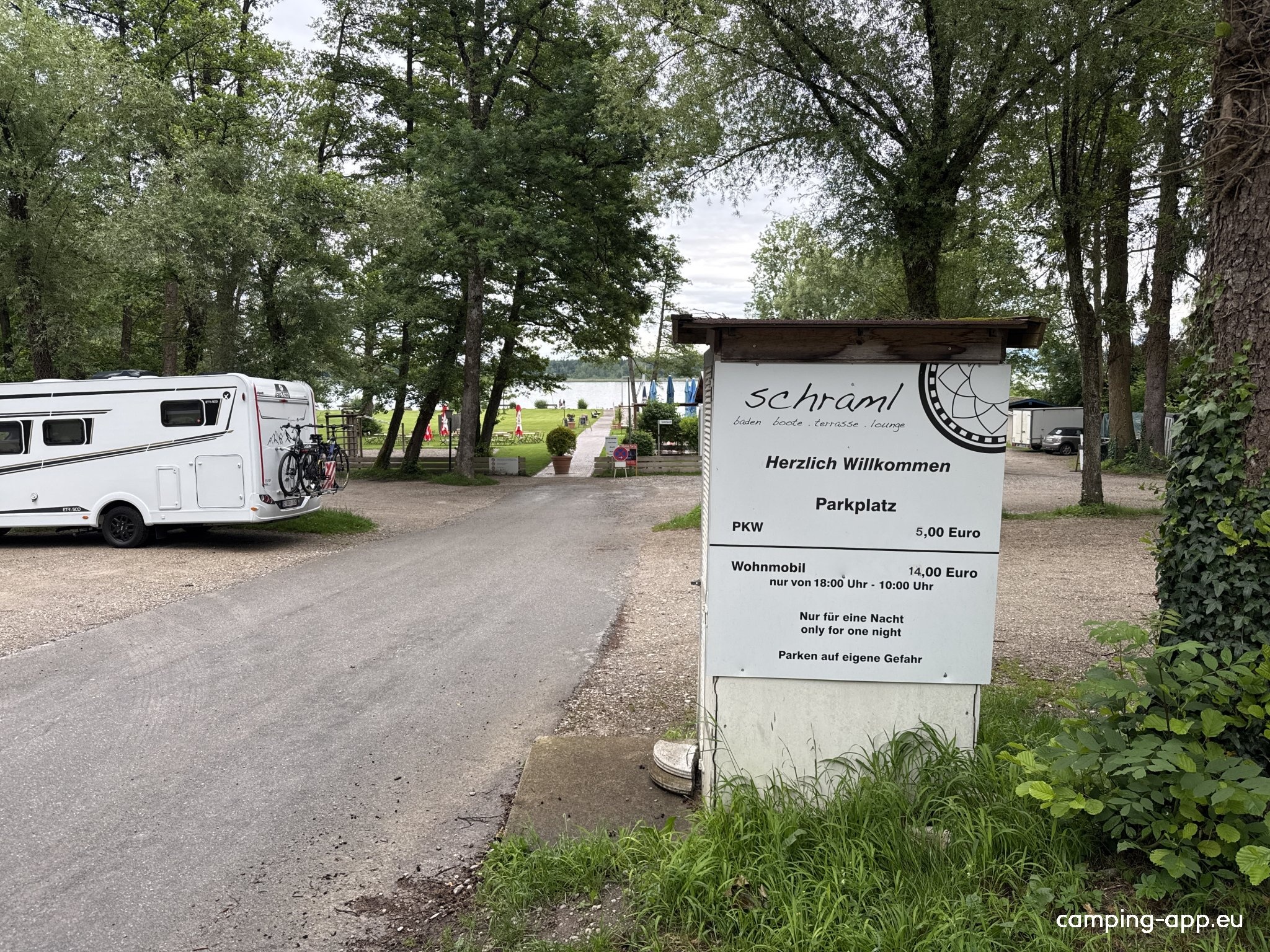 Stellplatz bei Schraml Prien — Bobilplass in Prien am Chiemsee-Ernsdorf