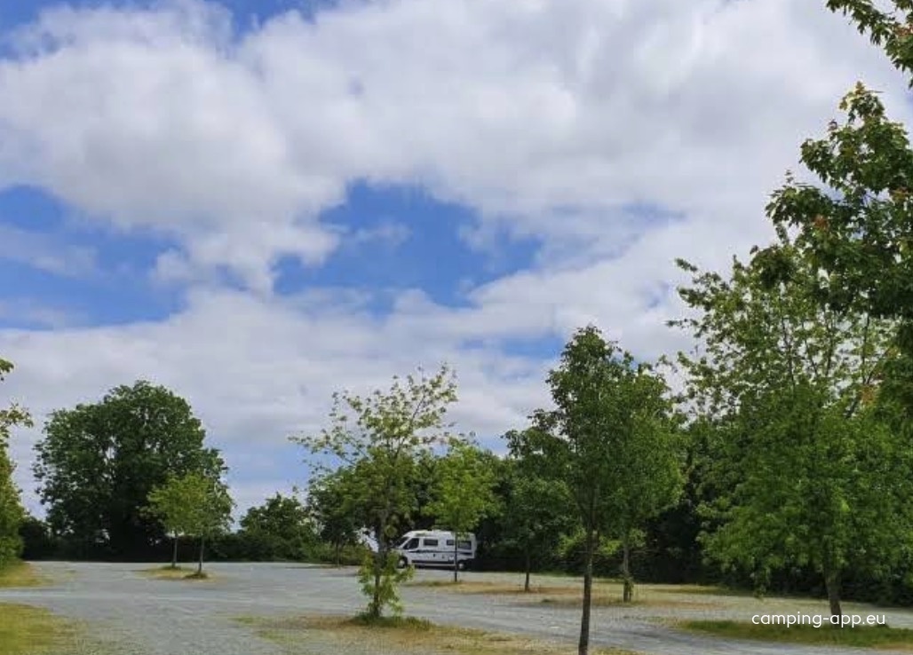 Stellplatz Mervent — Camperplads in Mervent