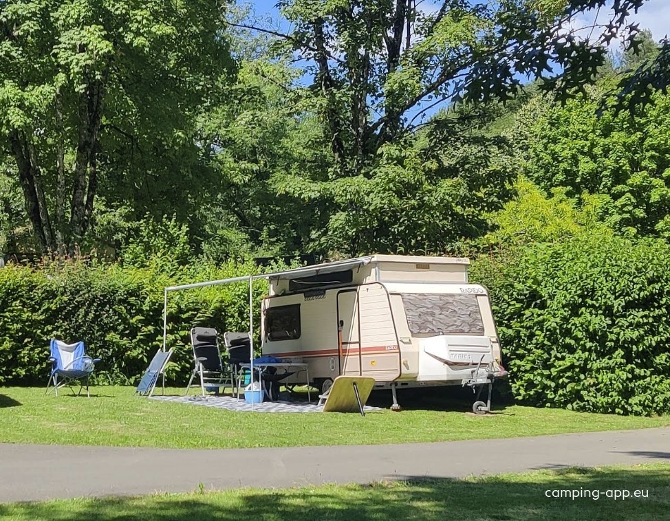 Camping L’Etruyère — Camping in Terval