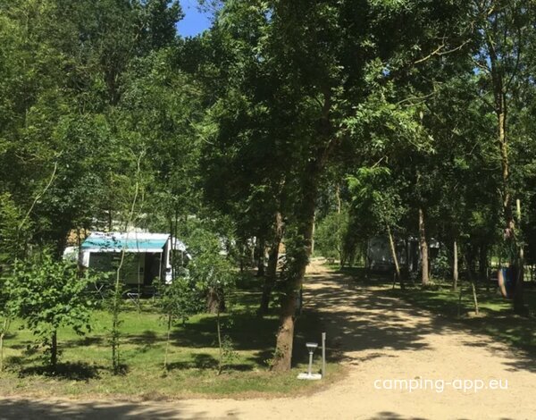 Camping Ô P'tit Marais *** — Foto 4