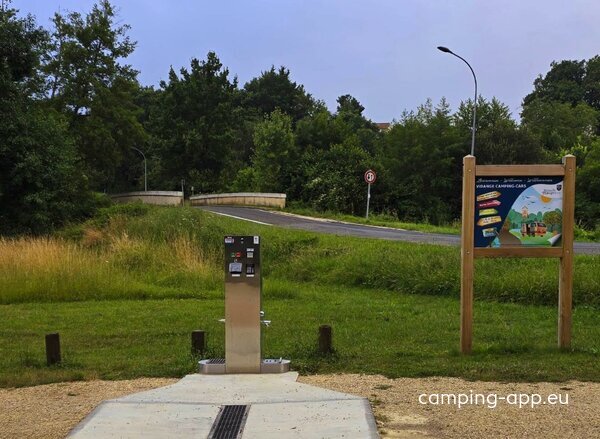 Stellplatz Nouaillé-Maupertuis — Foto 2