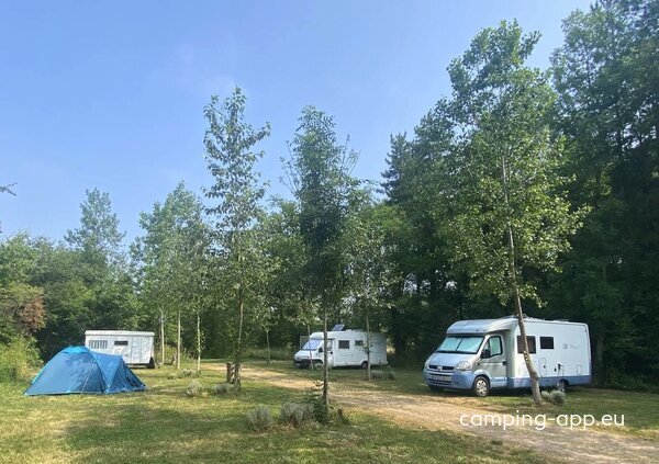 Camping à la ferme Pont Chouette Village — Foto 2
