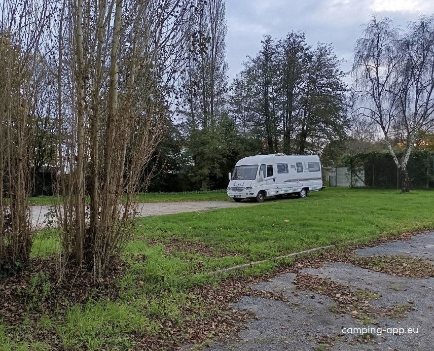 Stellplatz La Garnache — Sp. parking dla kamperów in La Garnache