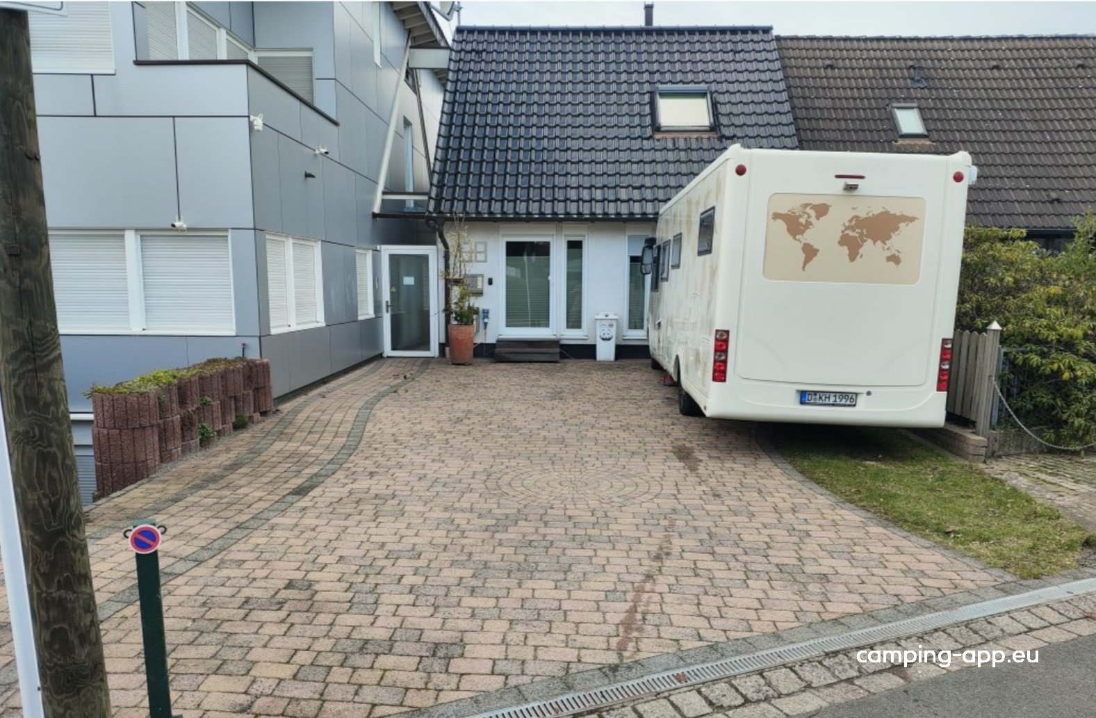 stay-dus.de — Camperplads in Düsseldorf