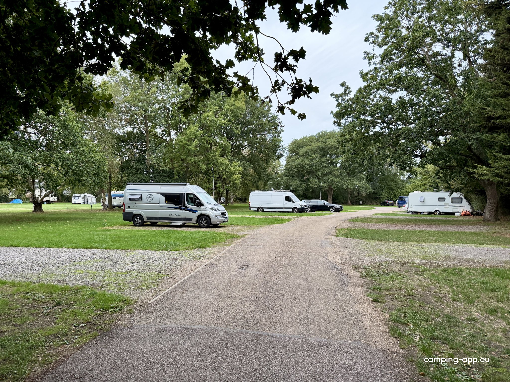 Hertford Camping and Caravanning — Campingplads in East Hertfordshire