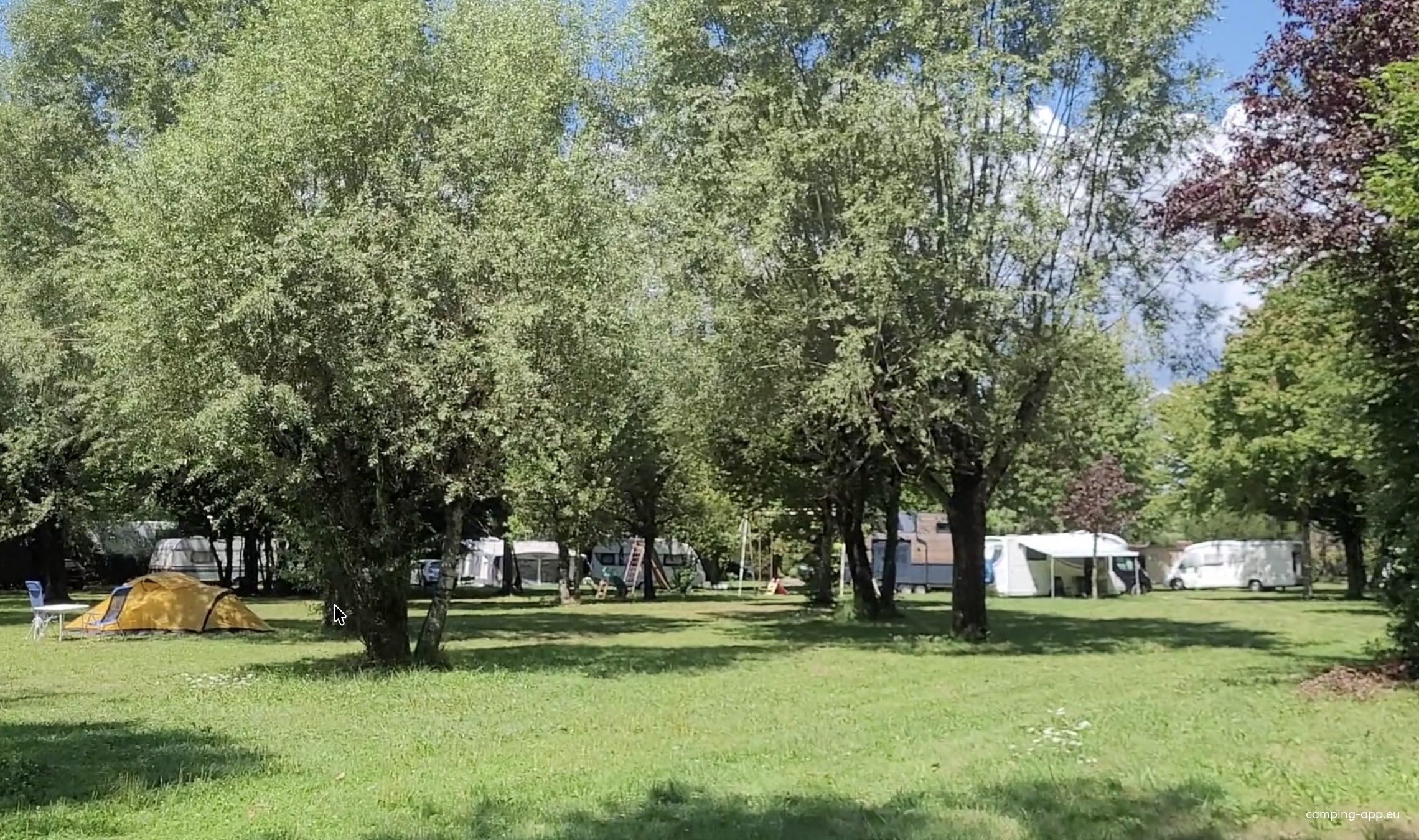 Saint-Paul-sur-Yenne, — Camping Site in Saint-Paul-sur-Yenne