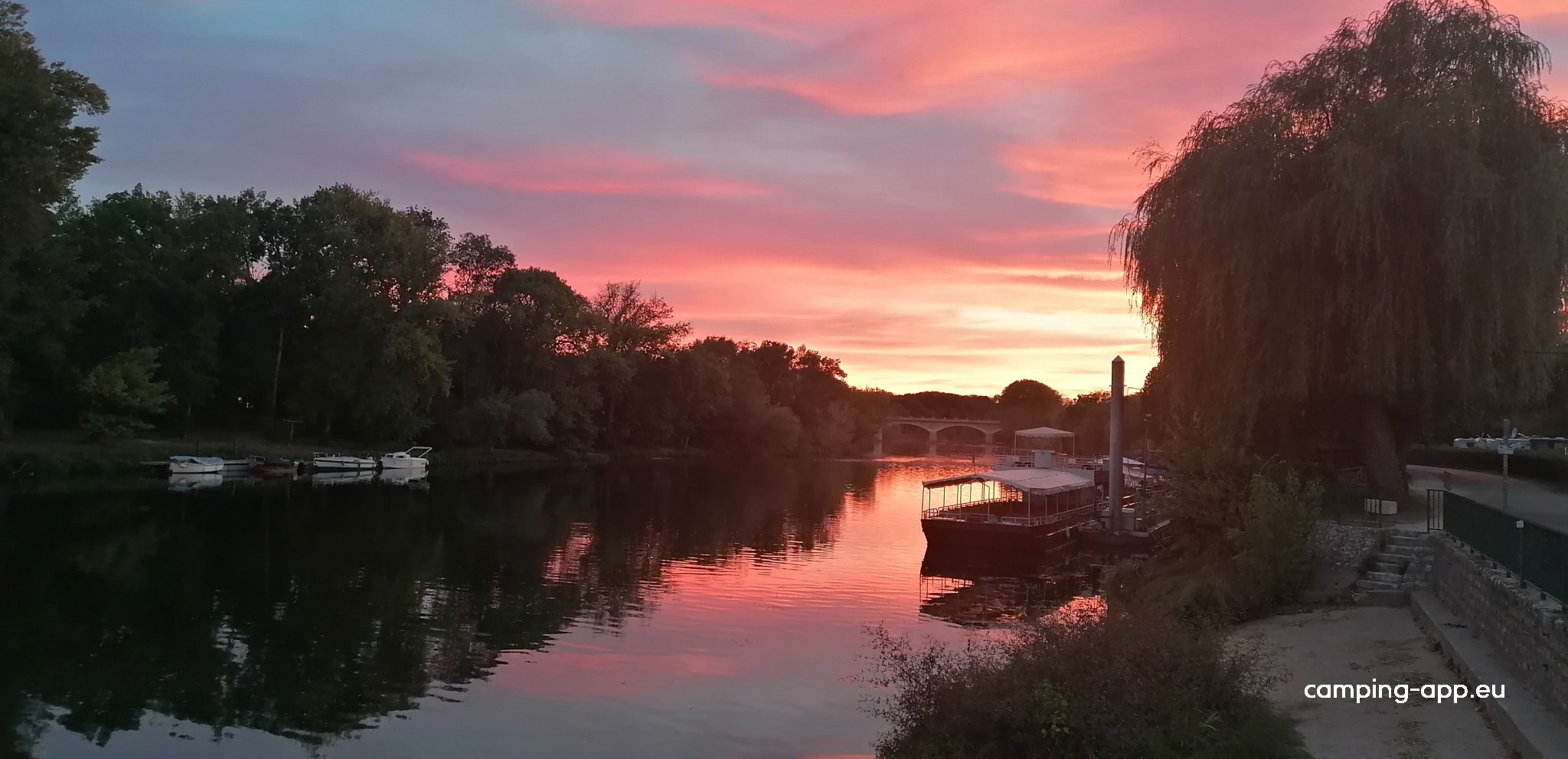 Camping Municipal de l'Ecluse — Foto 3
