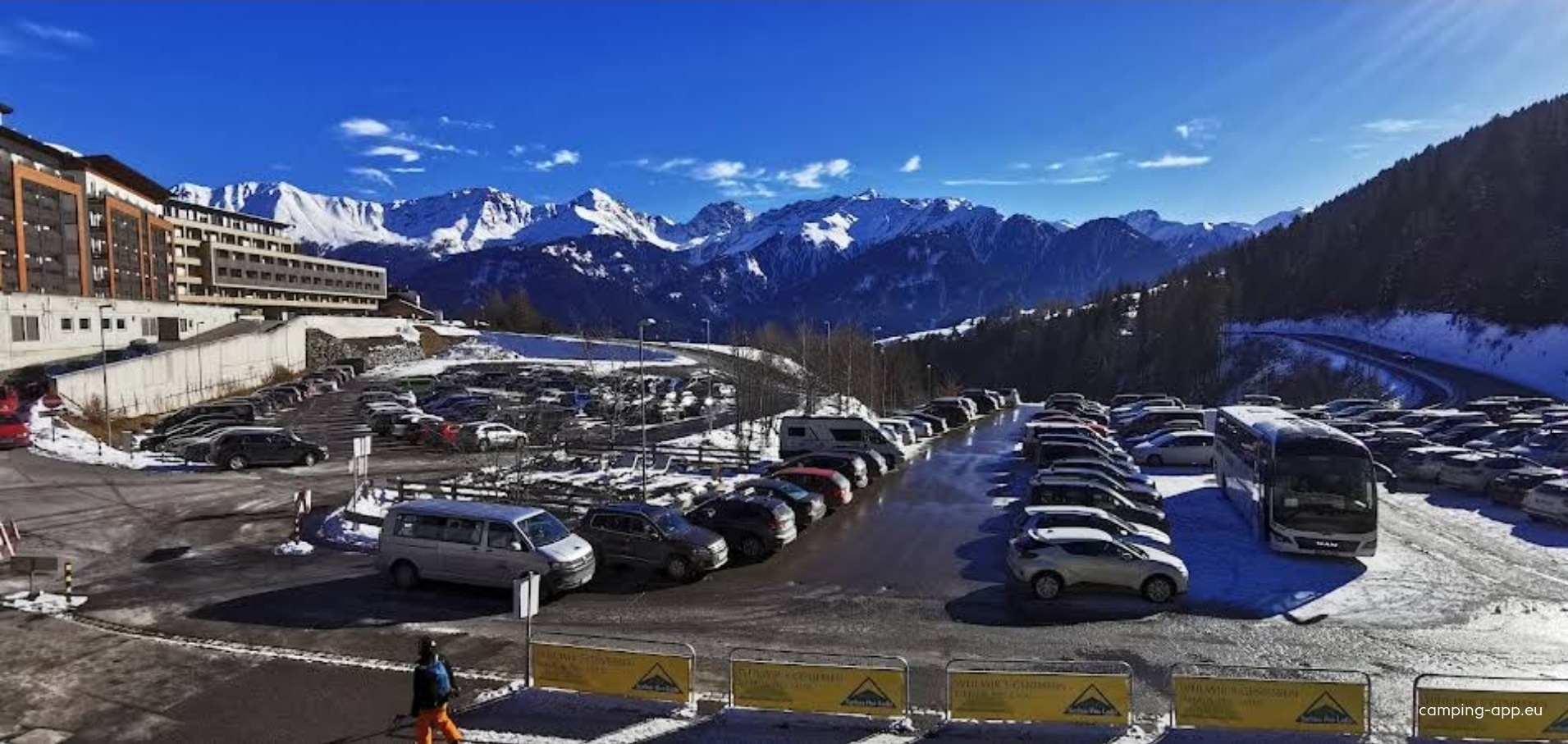 Parkplatz Waldbahn — Bobilplass in Fiss